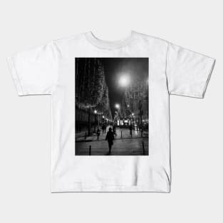 Christmas in Paris, France Kids T-Shirt